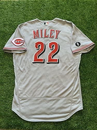 Wade Miley Cincinnati Reds Oyuncusu “Vurucu Yok Yazılı Forma Çıkardı-MLB İmzalı Oyun Kullanılmış Formalar